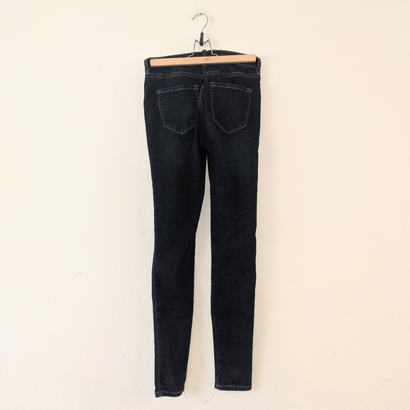 Fashion Nova Distressed Dark Wash Skinny Jeans 5 - Picture 5 of 7